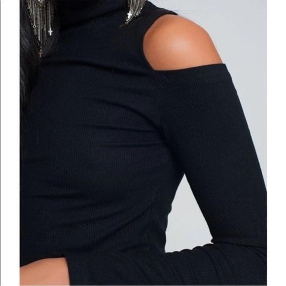 Milly Black Cut Off Shoulder Y2K Turtleneck Knit Size S - Picture 3 of 12